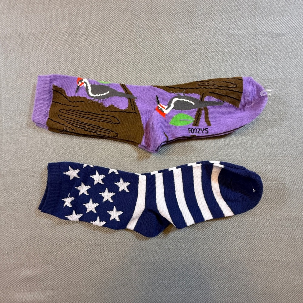 Foozys Novelty Crew Socks Woodpecker Bird Purple & American Flag Stars 2pk